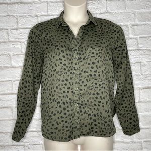 Anthropologie Cloth & Stone Tencel Button Down Shirt Women’s L Green Cheetah